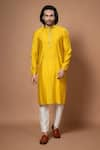 Buy_Priyanka Haralalka_Yellow Roman Silk Printed Leaf Triangle Appliqued Kurta With Pyjama _at_Aza_Fashions