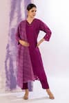 Buy_AMETHYST_Pink Bamberg Silk V Neck Cutwork Hem Kurta Pant Set _Online_at_Aza_Fashions