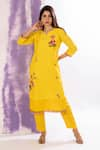 Buy_AMETHYST_Yellow Kurta Chanderi Embroidered Thread Notched Floral Pant Set _at_Aza_Fashions