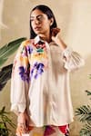 Rainas_Off White Cupro Satin Print Floral Collared Neck Bloom Shirt With Pant _at_Aza_Fashions