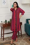 Buy_Rainas_Pink Cotton Silk Print Stripe Mania Notched Round Collar Kurta With Pant _at_Aza_Fashions