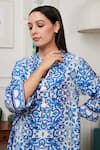 Shop_Rainas_Blue Cotton Silk Print Ambrosia Notched Round Collar Kurta With Pant _at_Aza_Fashions