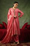 Buy_Label Niti Bothra_Pink Kurta And Pant Chanderi Silk Embroidery Zardozi V Neck Ambi Buta Set _at_Aza_Fashions