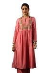 Buy_Label Niti Bothra_Pink Kurta And Pant Chanderi Silk Embroidery Zardozi Keyhole Sequin Set 