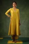 Buy_Label Niti Bothra_Yellow Kurta And Pant Chanderi Silk Embroidery Zardozi V Neck Neckline Set _at_Aza_Fashions