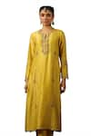 Buy_Label Niti Bothra_Yellow Kurta And Pant Chanderi Silk Embroidery Zardozi Round Patti Set _Online_at_Aza_Fashions