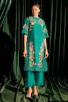 Buy_Chandrima_Green Chanderi Embroidery Floral Round Applique Kurta With Pant _at_Aza_Fashions