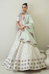 Buy_Ridhimaa Gupta_White Silk Chanderi Embroidered Gotta Patti V-neck Huma Lehenga Set 