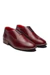 Buy_Banjaaran Studio_Red Brogue Nawab _at_Aza_Fashions