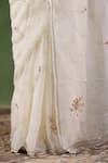 Buy_Geroo Jaipur_White Chiffon Embroidery Floral Butti Saree With Unstitched Blouse Piece 