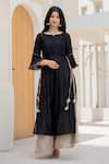 Buy_SUTI KAPDA_Black Chiffon Crepe Plain Round Panelled Kurta With Pant _at_Aza_Fashions