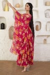 Suti Kapda_Pink Chiffon Round Neck Floral Print Kaftan _Online_at_Aza_Fashions