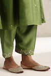 Buy_Weaver Story_Green Chanderi Hand Embroidered Gota Patti V-neck Floral Kurta Pant Set 