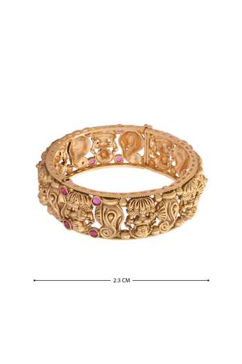 Shop_Nazaakat By Samara Singh_Gold Plated Stones Carved Laxmi Jadau Bangles-Set of 2 