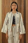 Buy_MUVAZO_White Lurex Dobby Hand Embroidered Mirror Front Open Boteh Print Jacket _at_Aza_Fashions