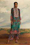 Buy_Rajdeep Ranawat_Green Silk Printed Diamond Band Collar Champa Kurta _at_Aza_Fashions