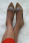 Shradha Hedau Footwear Couture_Beige Embellished Marla Jewel Heels _Online