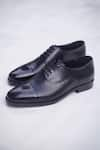 Buy_Shradha Hedau Footwear Couture_Black Aarush Faux Lace Tie Up Moccasin Shoes _at_Aza_Fashions