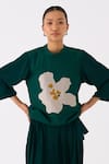 Buy_THREE_Green Poplin Applique Floral Round Collar Contrast Top _Online_at_Aza_Fashions