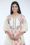 Buy_Samyukta Singhania_Cream Banarasi Chanderi Silk Floral Round Pattern Kurta With Pant _Online_at_Aza_Fashions