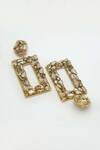 Buy_Bijoux By Priya Chandna_Gold Plated Crystal Rectangle Motif Carved Earrings 