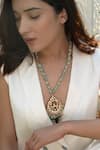 Do Taara_Green Kundan Studded Pendant Necklace _Online_at_Aza_Fashions