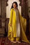 Buy_Inej_Yellow Cotton Silk Embroidered Thread Round Neck Straight Kurta With Pant _at_Aza_Fashions