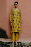 Buy_Drishti & Zahabia_Yellow Kurta Dupion Silk Hand Embroidered Kalamkari V Neck Print With Salwar _at_Aza_Fashions