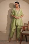 Buy_Nemaani_Green Kaftan And Pant Chanderi Silk Embroidered Dori Blunt-v Floral With _at_Aza_Fashions