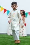 Buy_APRICOTKIDS_Off White Cotton Embroidered Thread Scooter Kurta With Pyjama _at_Aza_Fashions