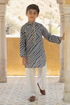 Buy_Laadlo_Blue Indian Cotton Print Leheriya Aparajit Handblock Kurta With Pant _at_Aza_Fashions