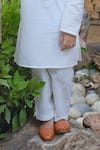 Laadlo_White Indian Cotton Solid Mogra Kurta With Pant _Online_at_Aza_Fashions