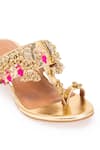 Buy_5Elements_Gold Gota Atalanta Bird Motif Ghungroo Kolhapuri Sandals 