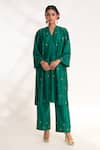 Buy_Chhaya Mehrotra_Green Bangalore Silk Hand Embroidered Floral V Ojal Straight Kurta With Pant _at_Aza_Fashions