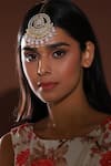 Buy_Ruby Raang_Gold Plated Kundan Floral Carved Maangtikka _at_Aza_Fashions