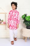 Buy_THE COTTON STAPLE_Pink Cotton Printed Ikat Heart Kurta And Pant Set _at_Aza_Fashions