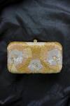 Buy_FEZA BAGS_Gold Embroidery Gradient Clutch 