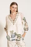 Buy_RANNA GILL_Ivory Linen Blend Printed Architectural V Neck Annabella Top _at_Aza_Fashions