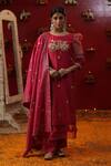 Buy_arpita sulakshana_Pink Chanderi Silk Embroidery Zardozi Boat Neck Palkhi Kurta Set _at_Aza_Fashions