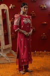 arpita sulakshana_Pink Chanderi Silk Embroidery Zardozi Boat Neck Palkhi Kurta Set _at_Aza_Fashions