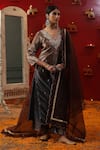 Buy_arpita sulakshana_Brown Velvet Embroidery Zardozi V Neck Ombre Kurta Set _at_Aza_Fashions