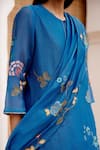 Buy_Vaayu_Blue Cotton Muslin Embroidery Thread Applique Round Floral Kurta Set _Online_at_Aza_Fashions