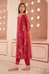 Buy_Vaayu_Red Cotton Muslin Embroidery Thread Applique Round Botanical Kurta Set _Online_at_Aza_Fashions