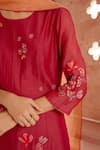 Shop_Vaayu_Red Cotton Muslin Embroidery Thread Applique Round Botanical Kurta Set _Online_at_Aza_Fashions