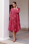 Buy_Vaayu_Red Cotton Muslin Embroidery Thread Applique V Neck Floral Asymmetric Dress _at_Aza_Fashions