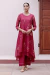 Buy_Vaayu_Red Cotton Muslin Embroidery Thread Applique Round Floral Kurta And Pant Set _at_Aza_Fashions