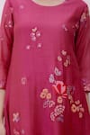 Buy_Vaayu_Red Cotton Muslin Embroidery Thread Applique Round Floral Kurta And Pant Set 