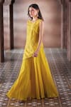 Buy_Aariyana Couture_Yellow Kurta And Dupatta Silk Organza Embroidered Floral Botanic Sharara Set _Online_at_Aza_Fashions