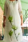 Missprint_White Kurta Silk Chanderi Hand Painted Floral Notched Round Blossom Set _Online