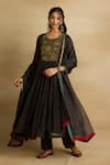 Buy_Rhua India_Black Mul Chanderi Embroidery Aari Round Neck Parnika Floral Yoke Kurta Set _at_Aza_Fashions